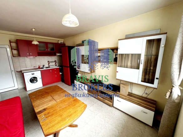 ТОП ЛОКАЦИЯ – ОБЗАВЕДЕН ЕДНОСТАЕН – СРЕДЕН ЕТАЖ – ПОДХОДЯЩ ЗА ИНВЕСТИЦИЯ И ЗА ЖИВЕЕНЕ - 0