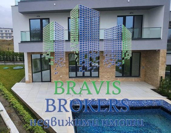 ГОРНА ТРАКА - АКТ 16 - ДВЕ ПАРКОМЕСТА - ОТЛИЧЕН АСФАЛТОВ ДОСТЪП - 3 СПАЛНИ - БАСЕЙН - ЛУКСОЗНО СТРОИТЕЛСТВО - ЗАТВОРЕН КОМПЛ - 0