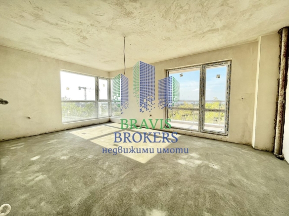 ЛЕВСКИ -- ДО ТЕХНИЧЕСКИ УНИВЕРСИТЕТ --ТРИСТАЕН - ДНЕВНА = 29 кв.м СПАЛНИ = 14 кв.м и 11 кв.м -- ДВЕ МОКРИ ПОМЕЩЕНИЯ - 0