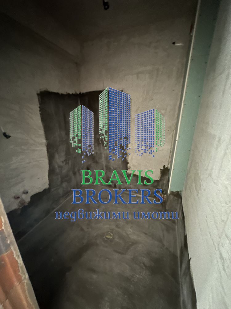 ГР.ВАРНА - БРИЗ - ТРИСТАЕН С ПАРКОМЯСТО - МОРСКА ПАНОРАМА - 0