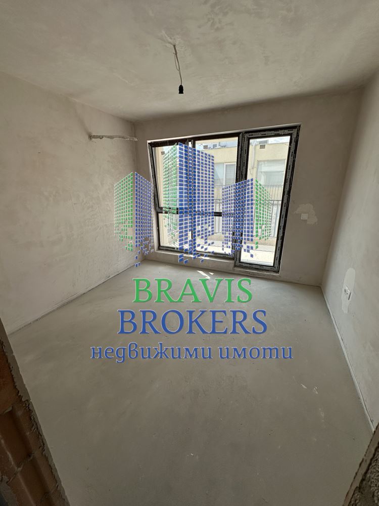 ГР.ВАРНА - БРИЗ - ТРИСТАЕН С ПАРКОМЯСТО - МОРСКА ПАНОРАМА - 0