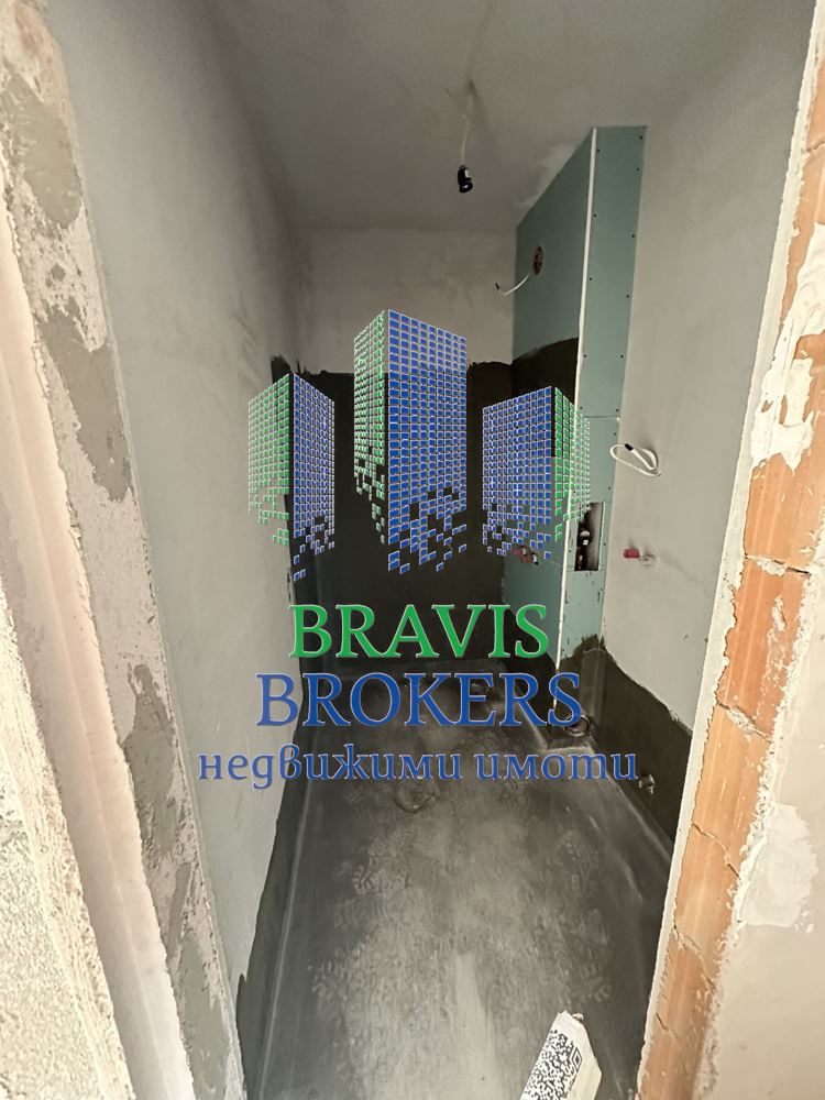 ГР.ВАРНА - БРИЗ - ТРИСТАЕН С ПАРКОМЯСТО - МОРСКА ПАНОРАМА - 0