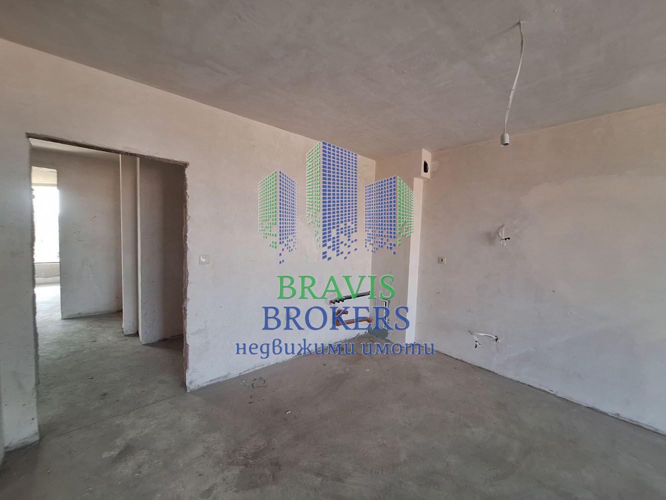 КОЛХОЗЕН ПАЗАР - АКТ 16 - ПРОСТОРЕН ТРИСТАЕН - ДНЕВНА = 30 кв.м -- ПРЕКРАСНА ГРАДСКА ПАНОРАМА - 0