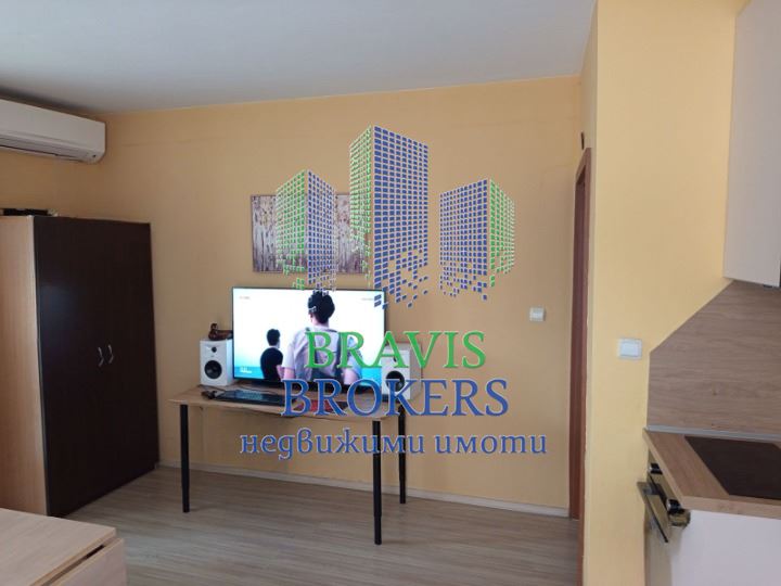 БАЗАР ЛЕВСКИ - ОБЗАВЕДЕН ДВУСТАЕН -- ЮГ - ИЗТОК -- ПЕРФЕКТЕН ЗА ИНВЕСТИЦИЯ - 0