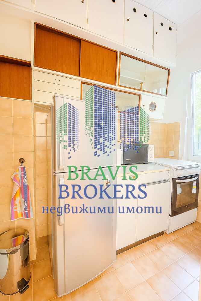 ИДЕАЛЕН ЦЕНТЪР — ПАРКОМЯСТО В ЦЕНАТА — ТАВАНСКА СТАЯ – ИЗБА — СРЕДЕН ЕТАЖ – ОБЗАВЕДЕН! - 0