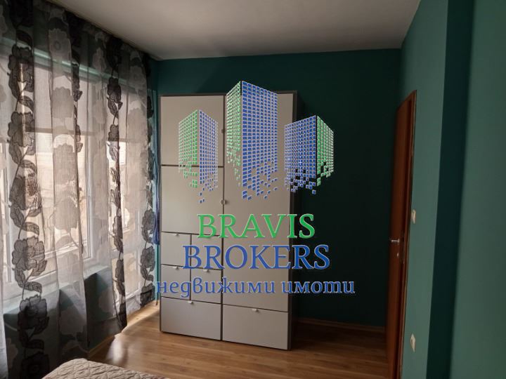 БАЗАР ЛЕВСКИ - ОБЗАВЕДЕН ДВУСТАЕН -- ЮГ - ИЗТОК -- ПЕРФЕКТЕН ЗА ИНВЕСТИЦИЯ - 0