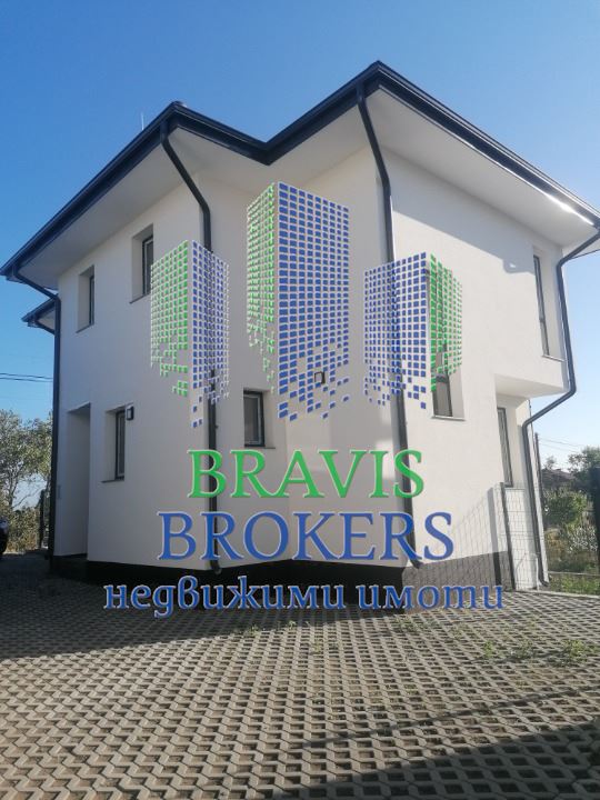 ТРАКАТА -- САМОСТОЯТЕЛНА КЪЩА -- ПАРКОМЕСТА В ЦЕНАТА - 0