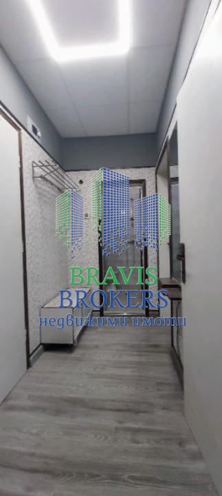 ИДЕАЛЕН ЦЕНТЪР — ПАРКОМЯСТО В ЦЕНАТА — ТАВАНСКА СТАЯ – ИЗБА — СРЕДЕН ЕТАЖ – ОБЗАВЕДЕН! - 0