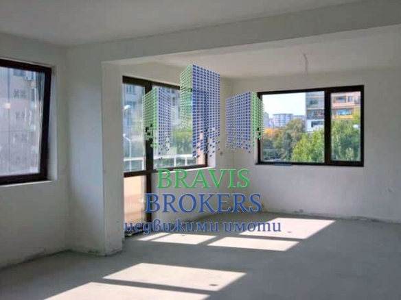 ВЪЗРАЖДАНЕ 3 --- ТРИСТАЕН --- ПАРКОМЯСТО В ЦЕНАТА - 0