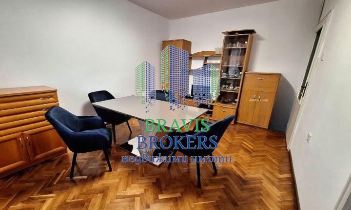 ИДЕАЛЕН ЦЕНТЪР — ПАРКОМЯСТО В ЦЕНАТА — ТАВАНСКА СТАЯ – ИЗБА — СРЕДЕН ЕТАЖ – ОБЗАВЕДЕН! - 0