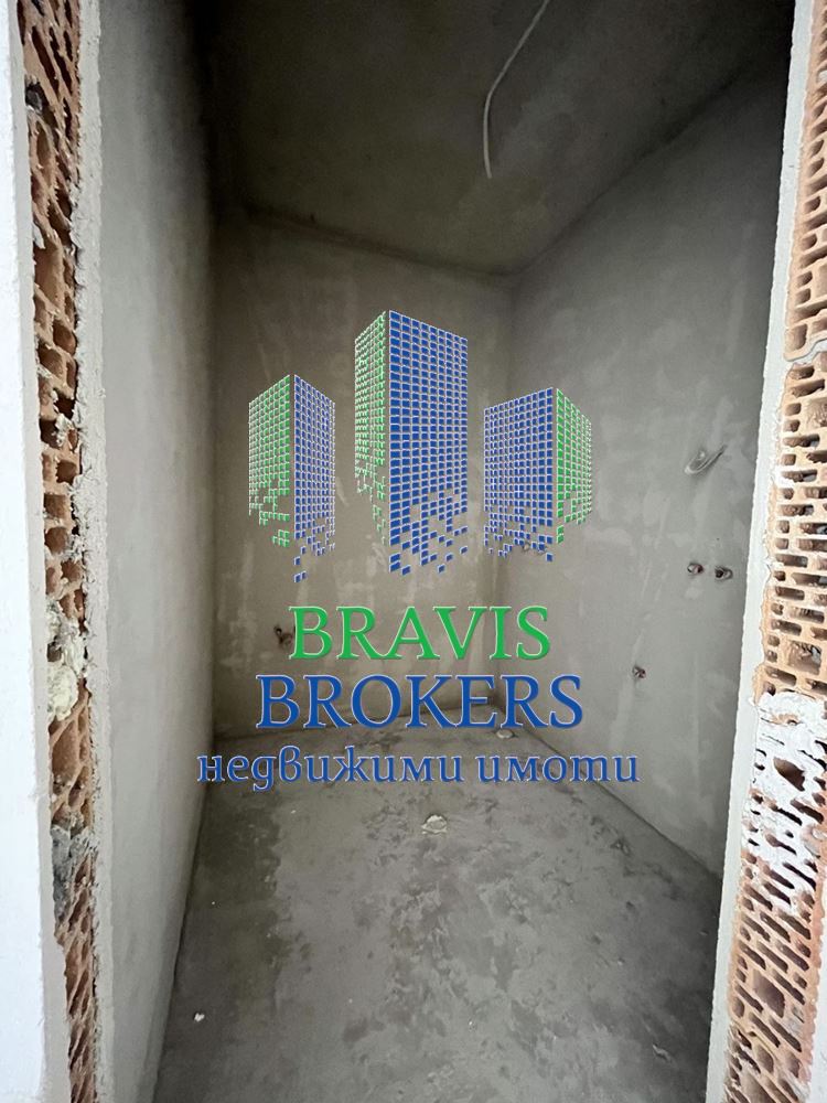 г.Варна, Аспарухово – ПРОСТОРЕН ТРИСТАЕН 102 кв.м – ДНЕВНА = 26кв.м – СРЕДЕН ЕТАЖ-0 г.Варна, Аспарухово – ПРОСТОРЕН ТРИСТАЕН 102 кв.м – ДНЕВНА = 26кв.м - СРЕДЕН ЕТАЖ - 0