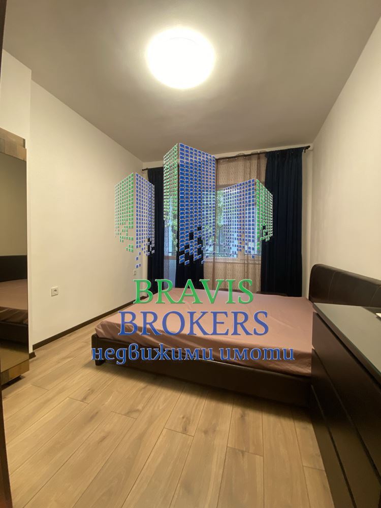 ИДЕАЛЕН ЦЕНТЪР — ПАРКОМЯСТО В ЦЕНАТА — ТАВАНСКА СТАЯ – ИЗБА — СРЕДЕН ЕТАЖ – ОБЗАВЕДЕН! - 0