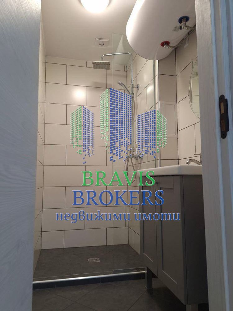 ЛЕВСКИ – НАПЪЛНО РЕНОВИРАН– ПРОСТОРЕН ТРИСТАЕН – ЧИСТА ПЛОЩ-82 кв — ПРЕКРАСНА ЛОКАЦИЯ - 0