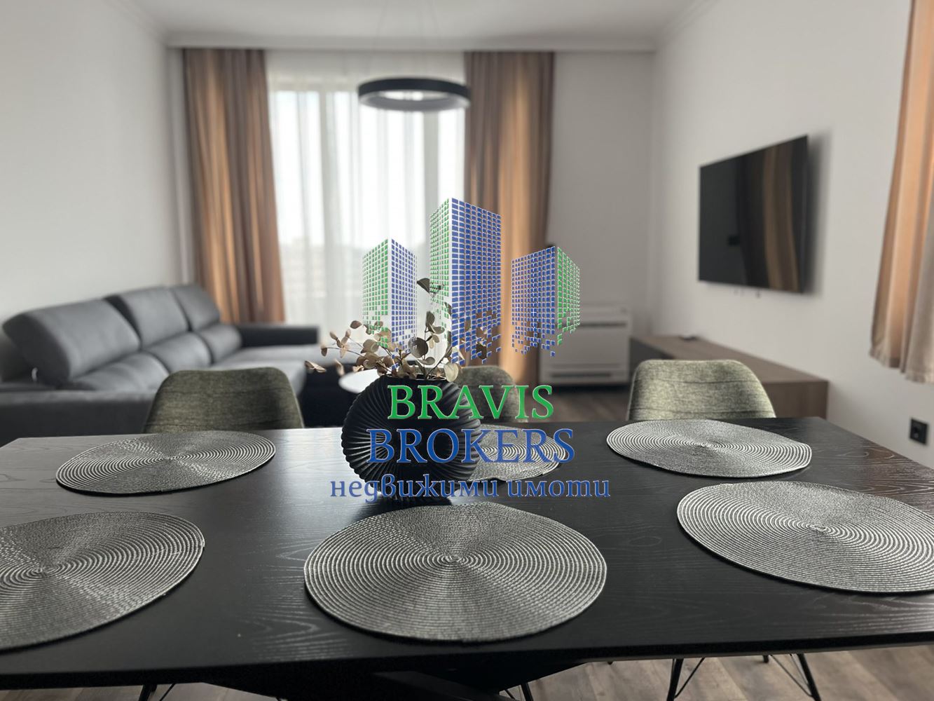 ЛУКСОЗЕН ЧИСТО НОВ ТРИСТАЕН ПОД НАЕМ СЪС ЗАКРИТО ПАРКОМЯСТО В ЦЕНАТА - 0