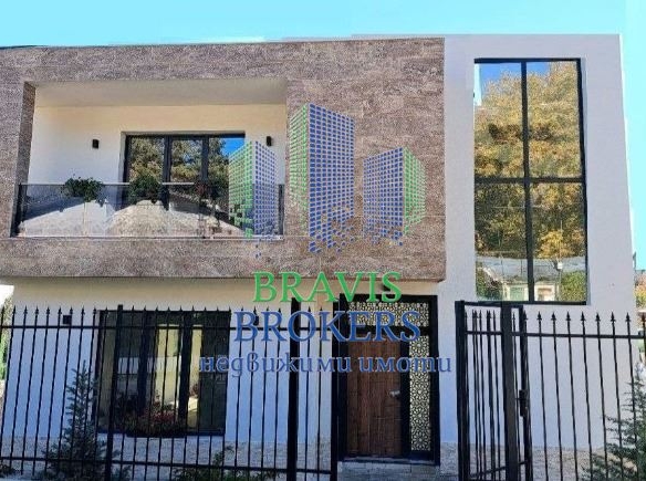 ЕВКСИНОГРАД -- ДВУЕТАЖНА МОДЕРНА КЪЩА – САМОСТОЯТЕЛЕН ДВОР -- ПАРКОМЕСТА - 0