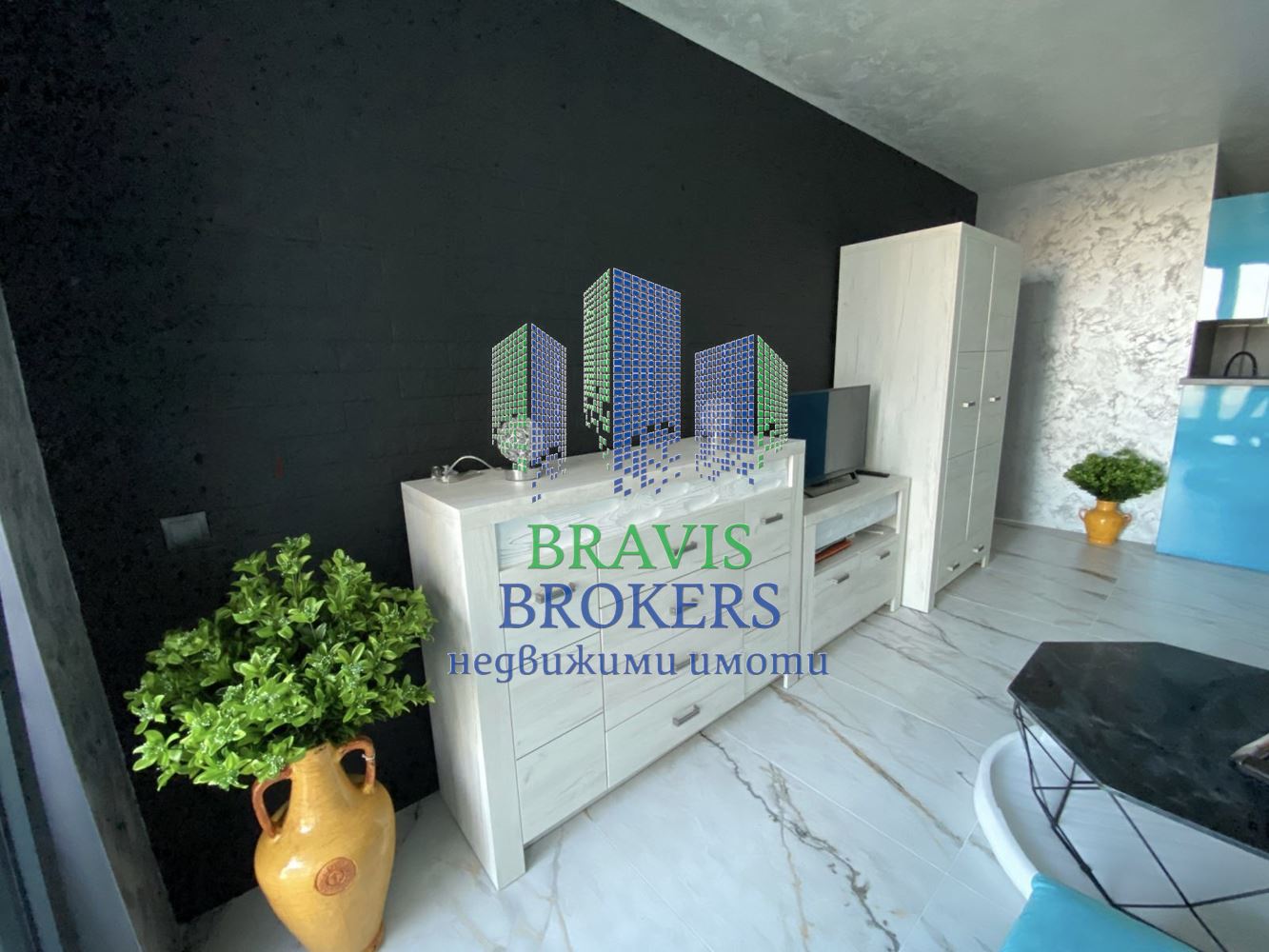 НАПЪЛНО ОБЗАВЕДЕН ДВУСТАЕН АПАРТАМЕНТ–СРЕДЕН ЕТАЖ–ЛУКСОЗНА СГРАДА- ПАНОРАМА - 0