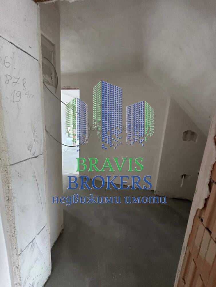 КОЛХОЗЕН ПАЗАР – ПРОСТОРЕН ТРИСТАЕН 110кв.м – ПАРКОМЯСТО В ЦЕНАТА— ПРЕКРАСНА ГРАДСКА ПАНОРАМА - 0