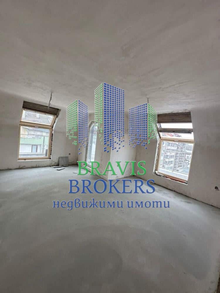 КОЛХОЗЕН ПАЗАР – ПРОСТОРЕН ТРИСТАЕН 110кв.м – ПАРКОМЯСТО В ЦЕНАТА— ПРЕКРАСНА ГРАДСКА ПАНОРАМА - 0