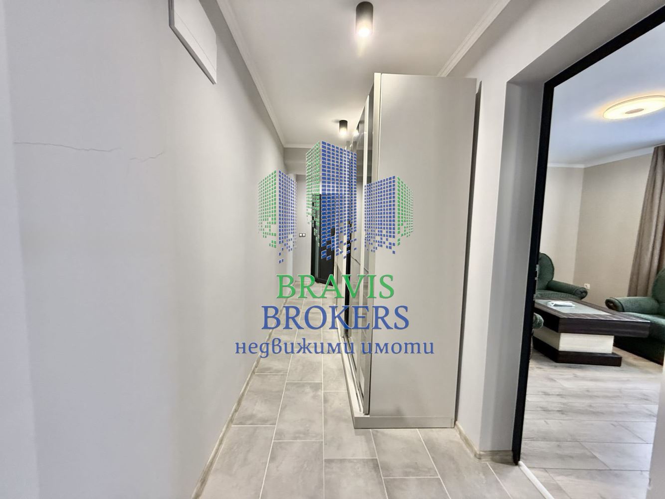 🏡 Продава се етаж от къща в централната част на кв. Виница, гр. Варна - 0