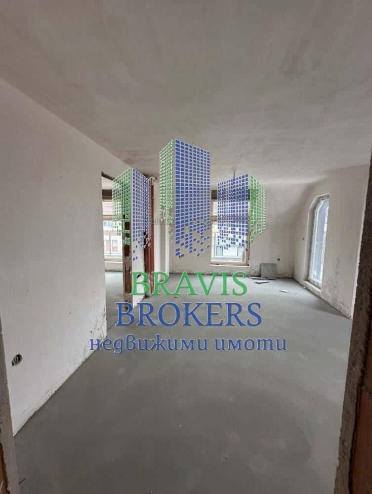 КОЛХОЗЕН ПАЗАР – ПРОСТОРЕН ТРИСТАЕН 110кв.м – ПАРКОМЯСТО В ЦЕНАТА— ПРЕКРАСНА ГРАДСКА ПАНОРАМА - 0