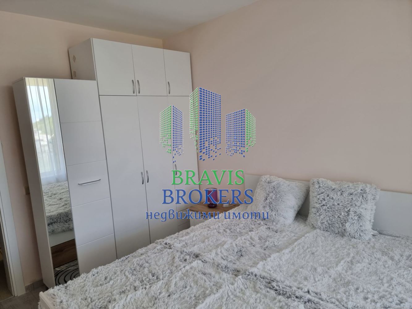 г.ВАРНА – Св. Константин и Елена– НАПЪЛНО ОБЗАВЕДЕН – ТЕРАСА - БОНУС ПАРКОМЯСТО ! - 0