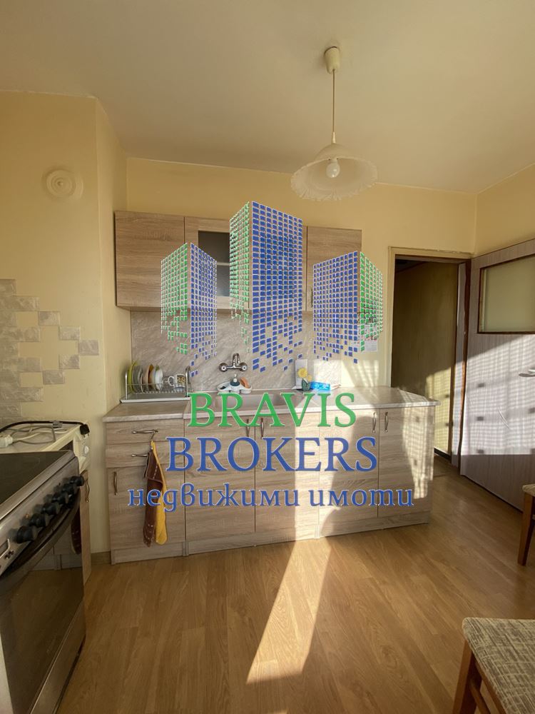 МЛАДОСТ – В БЛИЗОСТ ДО ДЕЛТА ПЛАНЕТ МОЛ— ДВУСТАЕН НА СРЕДЕН ЕТАЖ — ТРИ ОТДЕЛНИ СТАИ– ИЗЦЯЛО ЮЖЕН - 0