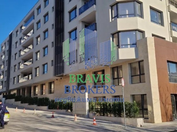 ЛУКСОЗНА ГОТОВА СГРАДА – ИДЕАЛЕН ЦЕНТЪР – ПРОСТОРЕН ДВУСТАЕН - 0