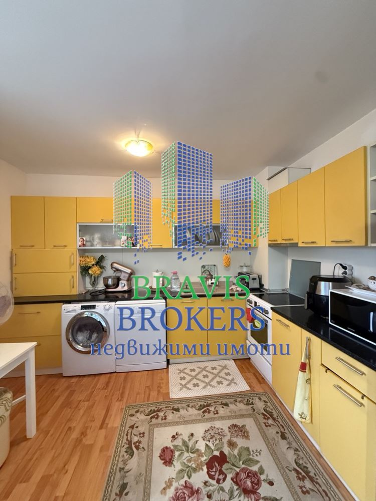 г.ВАРНА – Св. Константин и Елена– НАПЪЛНО ОБЗАВЕДЕН ТРИСТАЕН – ТЕРАСА – ТОП ЛОКАЦИЯ - 0