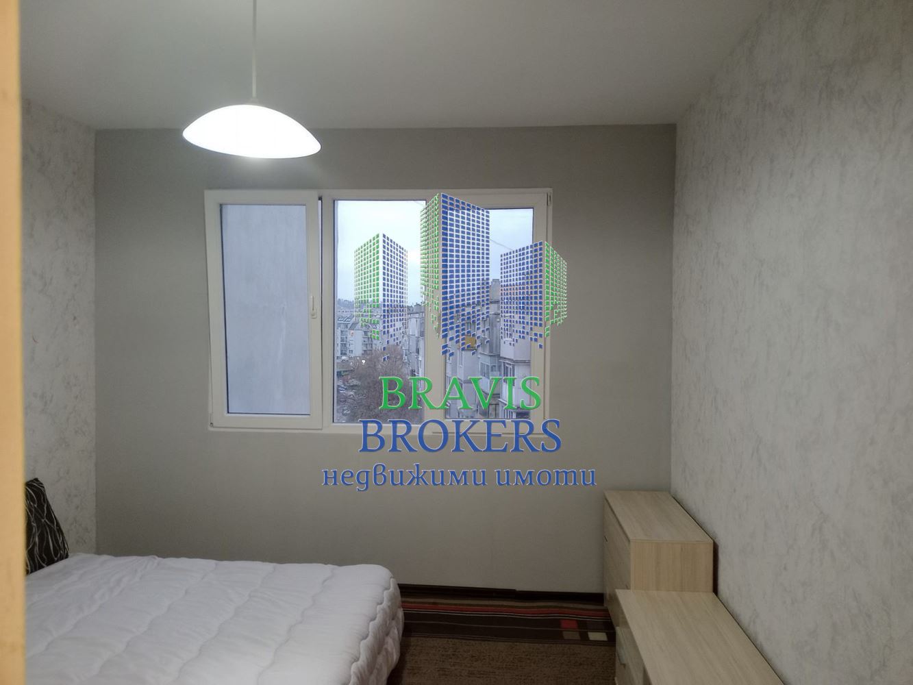 БАЗАР ЛЕВСКИ – ОБЗАВЕДЕН ТРИСТАЕН — СРЕДЕН ЕТАЖ - ТОП ЛОКАЦИЯ - 0