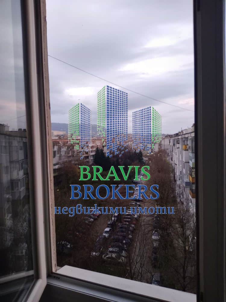 БАЗАР ЛЕВСКИ – ОБЗАВЕДЕН ТРИСТАЕН — СРЕДЕН ЕТАЖ - ТОП ЛОКАЦИЯ - 0