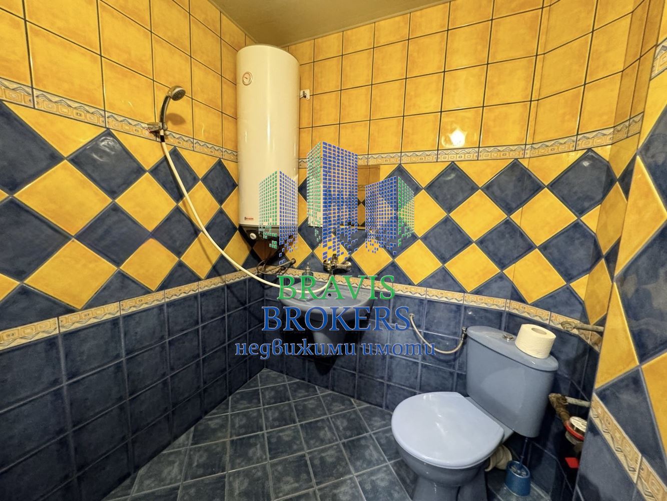 ВАРНА ПОБЕДА — НАПЪЛНО ОБЗАВЕДЕН МЕЗОНЕТ 110кв.м — СРЕДЕН ЕТАЖ–ТУХЛЕНА СГРАДА – ПРИЛЕЖАЩА МАЗА - 0