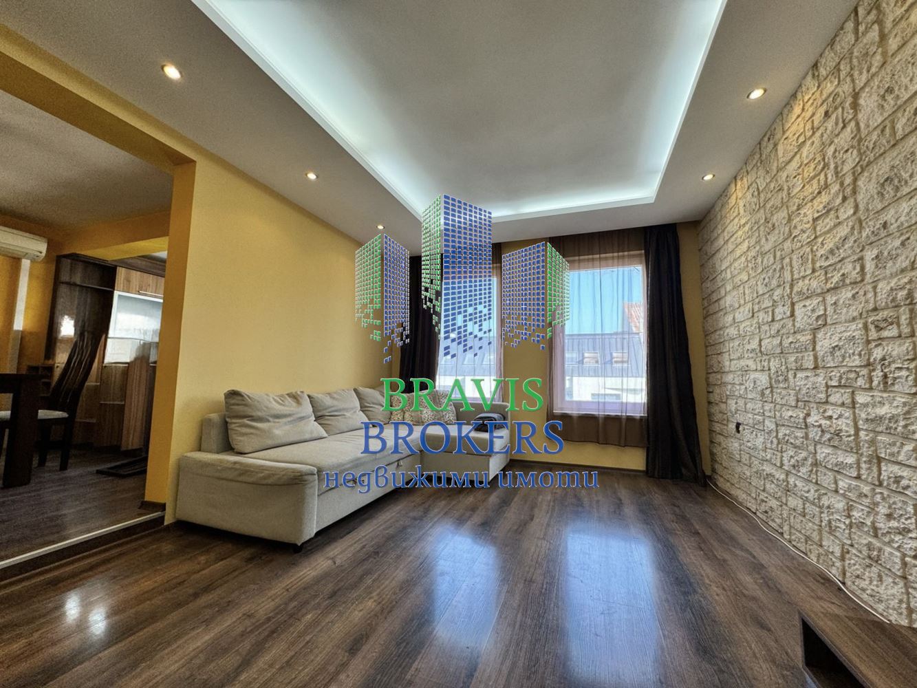 ВАРНА ПОБЕДА — НАПЪЛНО ОБЗАВЕДЕН МЕЗОНЕТ 110кв.м — СРЕДЕН ЕТАЖ–ТУХЛЕНА СГРАДА – ПРИЛЕЖАЩА МАЗА - 0