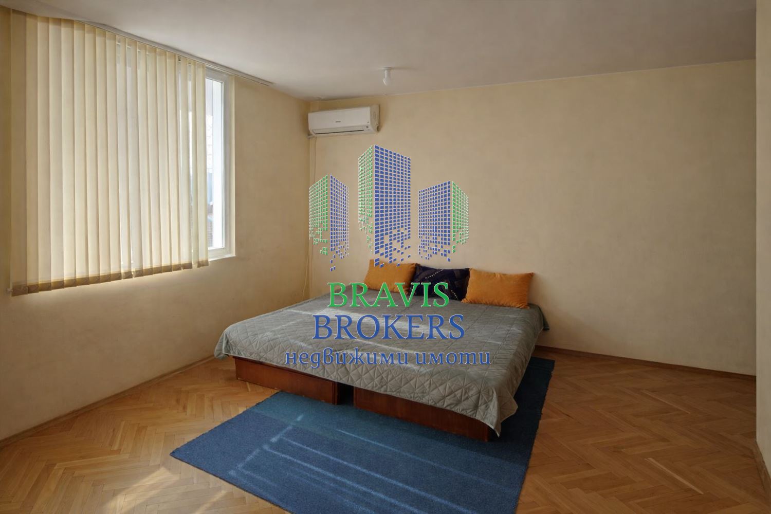 ДО РУСКОТО УЧИЛИЩЕ – ЧЕТИРИСТАЕН – ТАВАНСКА СТАЯ И ИЗБЕНО ПОМЕЩЕНИЕ В ЦЕНАТА - 0