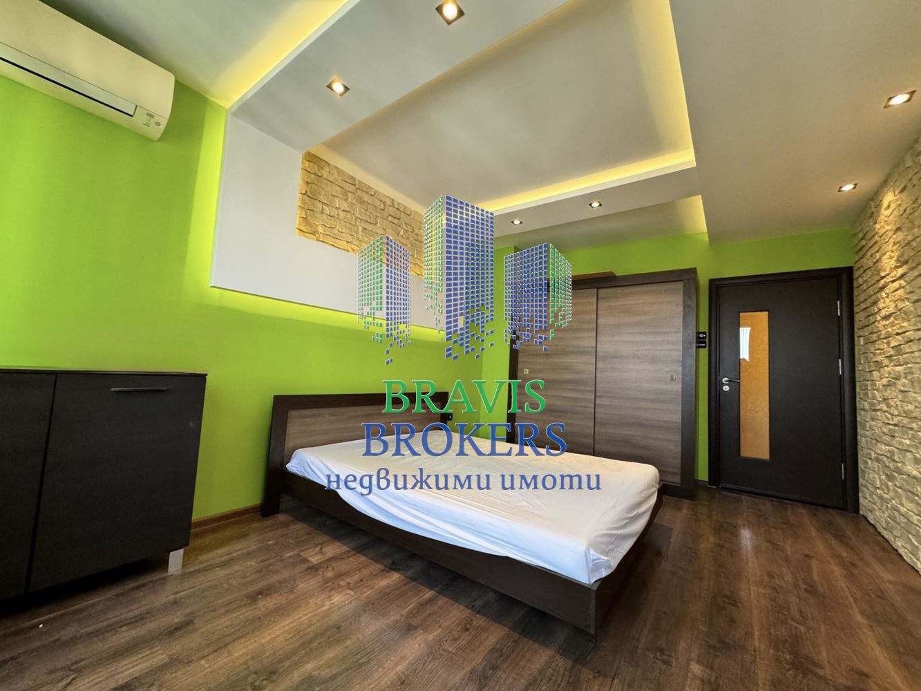 ВАРНА ПОБЕДА — НАПЪЛНО ОБЗАВЕДЕН МЕЗОНЕТ 110кв.м — СРЕДЕН ЕТАЖ–ТУХЛЕНА СГРАДА – ПРИЛЕЖАЩА МАЗА - 0