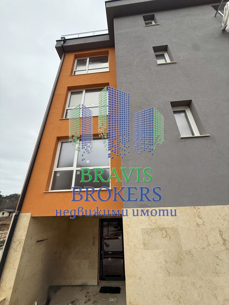 ПРЕКРАСЕН ТРИСТАЕН АПАРТАМЕНТ – СРЕДЕН ЕТАЖ– МАЛКА БУТИКОВА СГРАДА — АКТ 16 – ПАРКОМЕСТА - 0