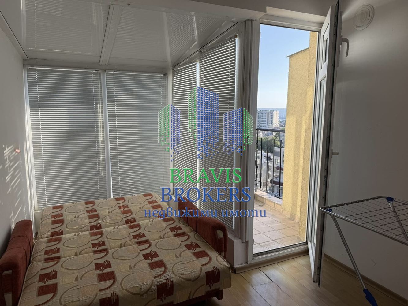 ВАРНА БРИЗ - ТУХЛА СГРАДА – ОБЗАВЕДЕН ДВУСТАЕН АПАРТАМЕНТ – МОРСКА ПАНОРАМА - ТОП ЦЕНА - 106900 - 0