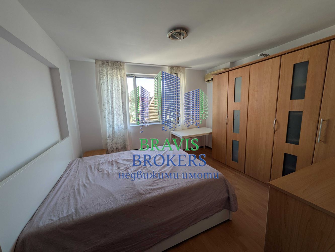 Aпартамент под наем за – Център Варна, плажа и Морската градина! - 0