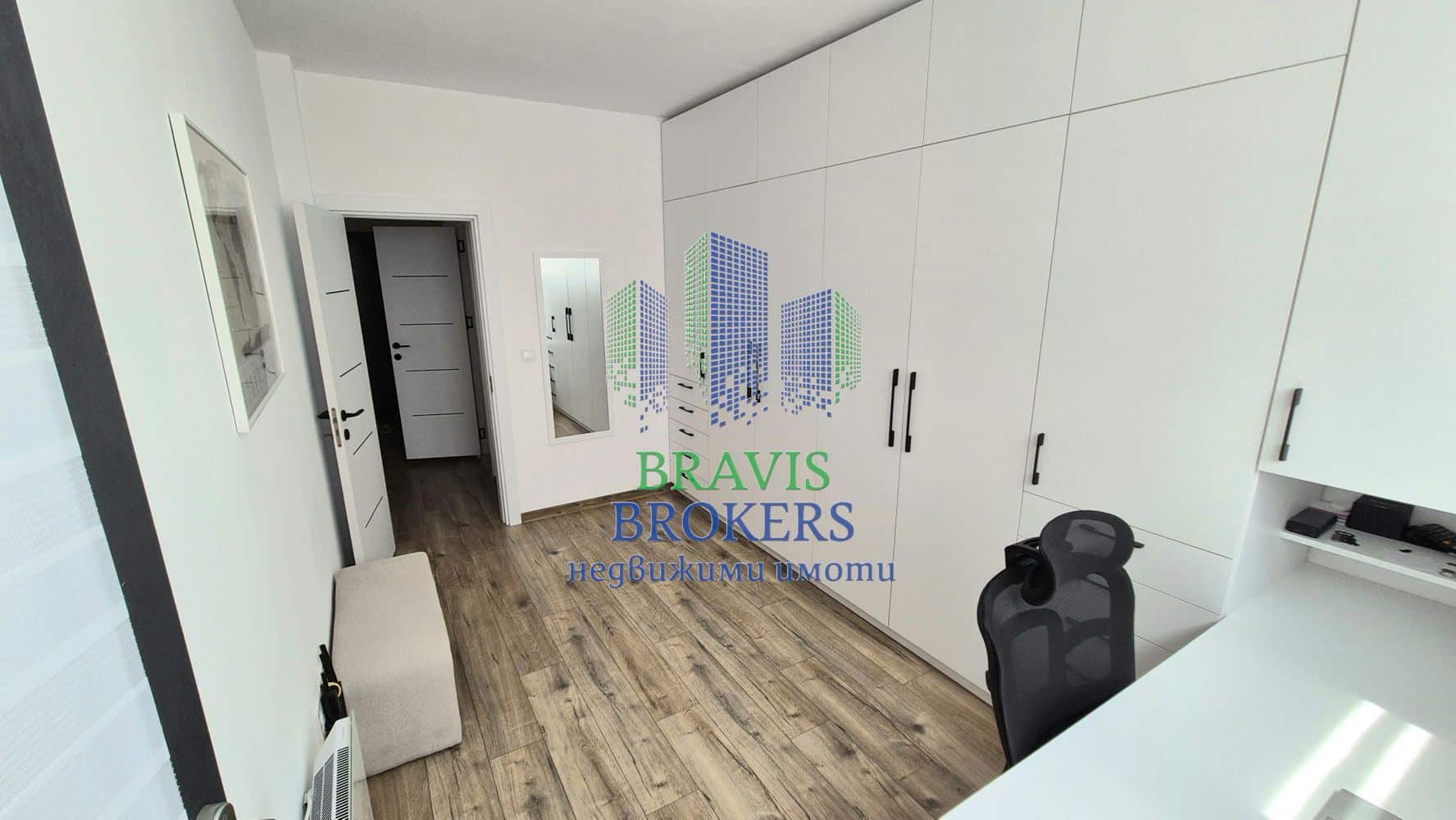 ТОП ОФЕРТА - г.ВАРНА – Св. Константин и Елена– ТРИСТАЕН НАПЪЛНО ОБЗАВЕДЕН – ПАРКОМЯСТО В ЦЕНАТА - ГОТОВ ЗА НАНАСЯНЕ !! - 0