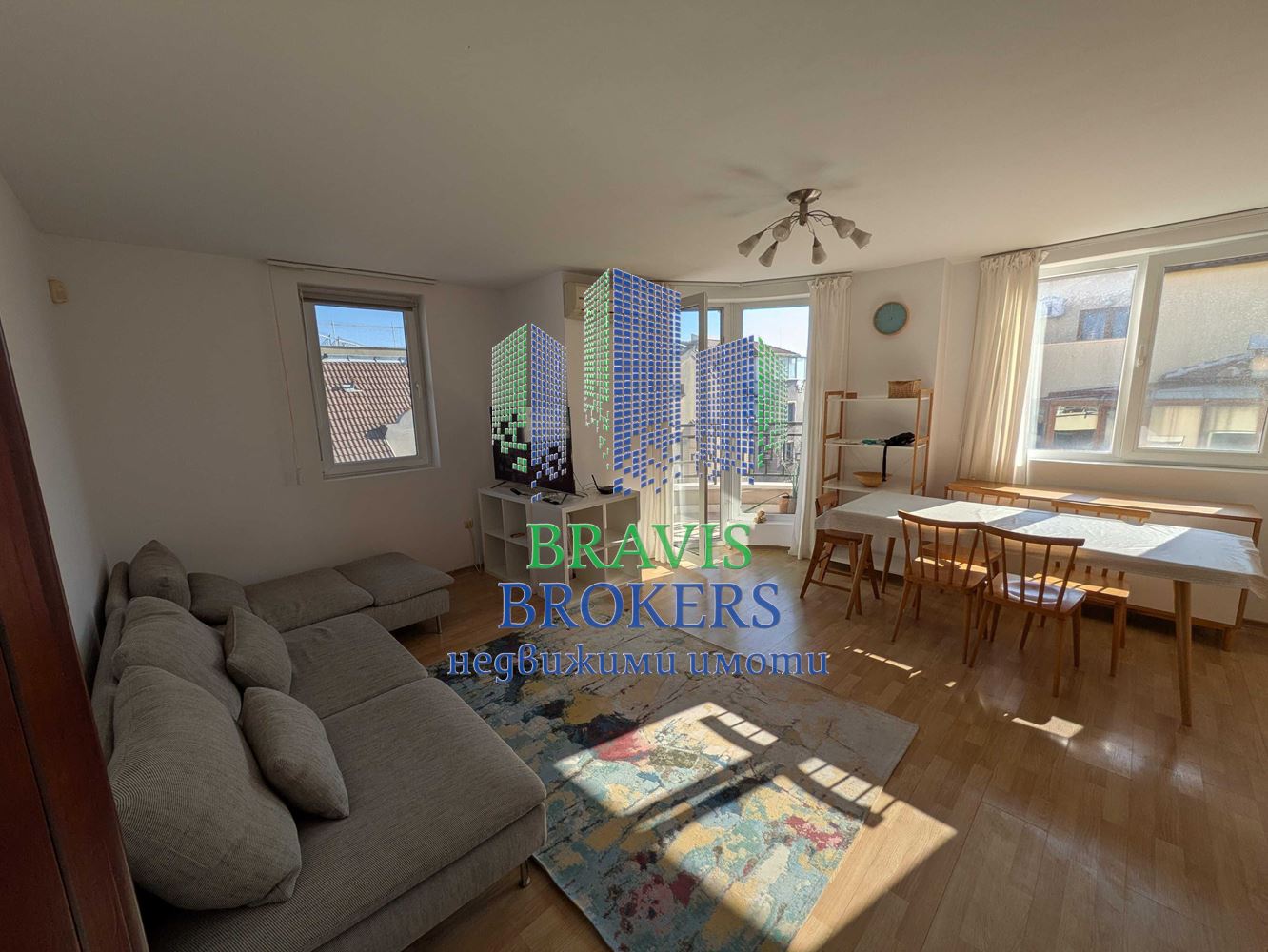 Aпартамент под наем за – Център Варна, плажа и Морската градина! - 0