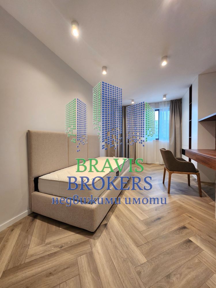 СГРАДА ЗНАМЕНАТА – ЛУКСОЗНО ОБЗАВЕДЕН ТРИСТАЕН АПАРТАМЕНТ ДО МОРСКАТА ГРАДИНА - НЕСКРИВАЕМА ПАНОРАМА КЪМ МОРЕТО - 0