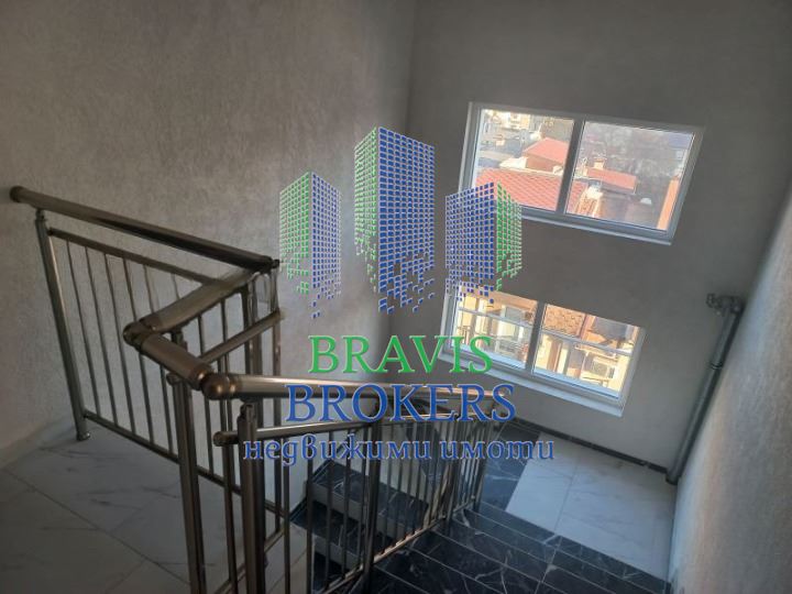 ВАРНА - КОЛХОЗЕН ПАЗАР - 0