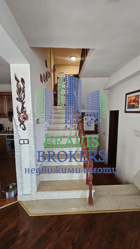 ЛУКСОЗНА КЪЩА ВЪВ ВИНИЦА - 0