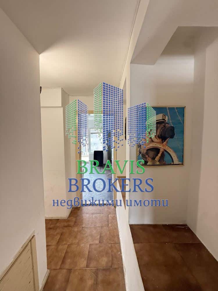 ВАРНА -- ЦЕНТЪР - ТРИСТАЕН АПАРТАМЕНТ - СРЕДЕН ЕТАЖ –ТУХЛА СГРАДА - ТОП ЦЕНА 124990 EUR!! - 0