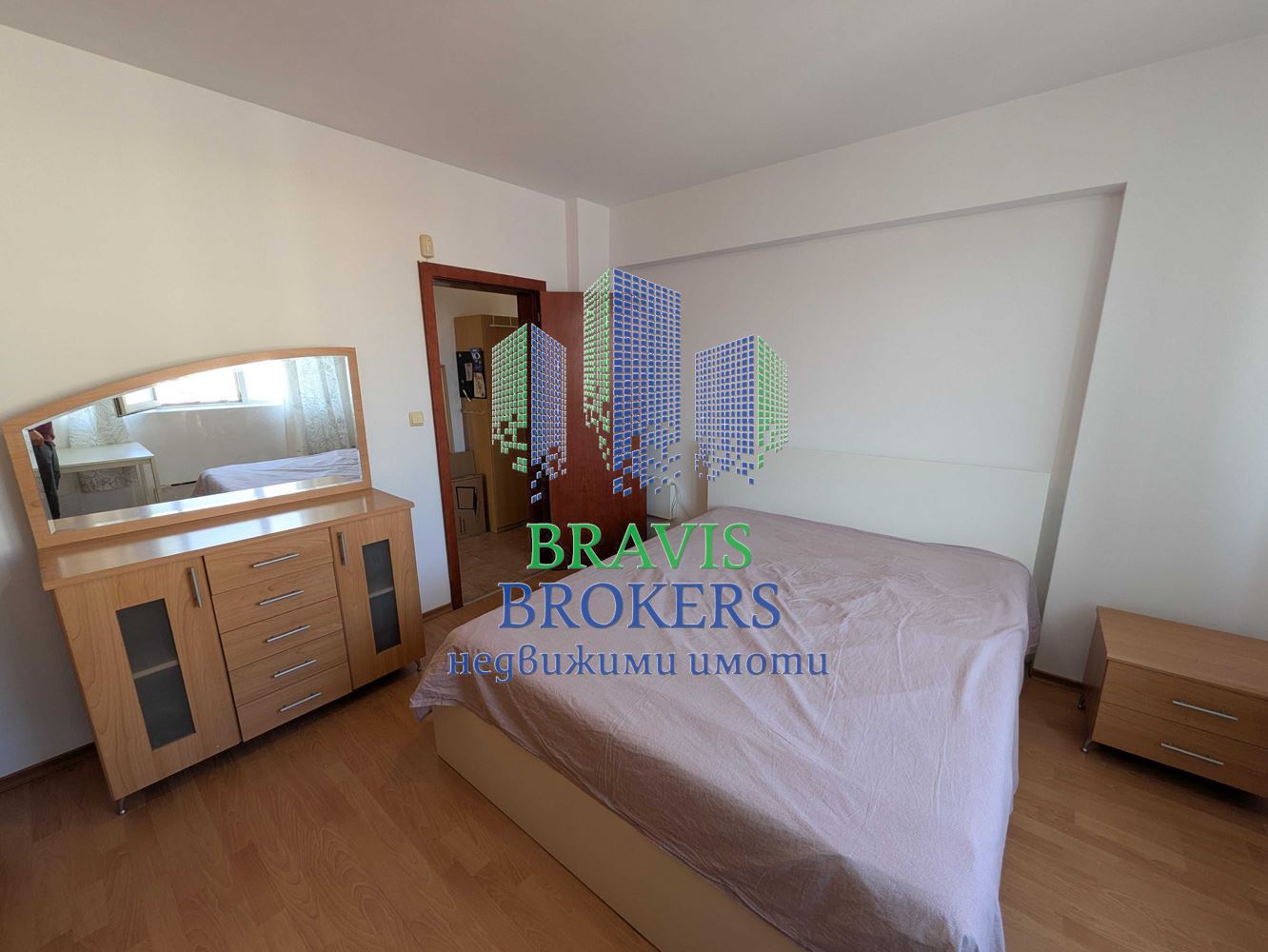 Aпартамент под наем за – Център Варна, плажа и Морската градина! - 0