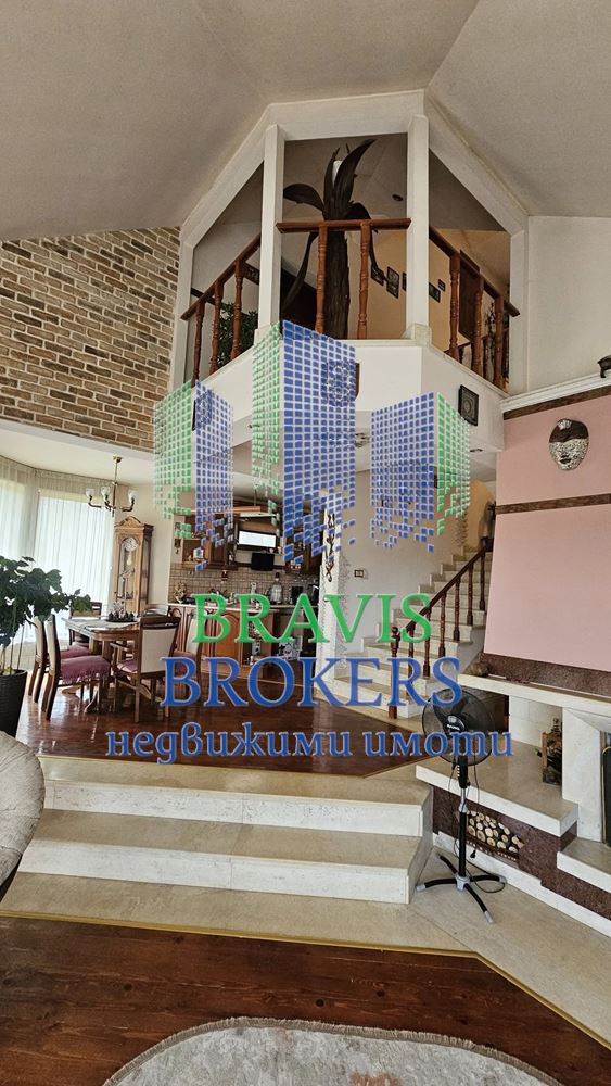 ЛУКСОЗНА КЪЩА ВЪВ ВИНИЦА - 0