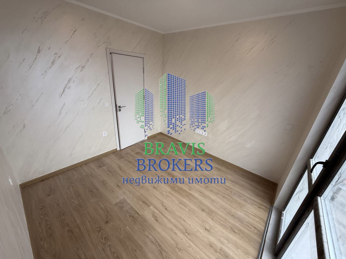 ВАРНА ВЪЗРАЖДАНЕ 3 - ОБЗАВЕДЕН ДО КЛЮЧ – ПРОСТОРЕН ТРИСТАЕН - НОВА СГРАДА АКТ 16 - ИЗЦЯЛО ЮЖЕН - ТОП ЦЕНА - 0