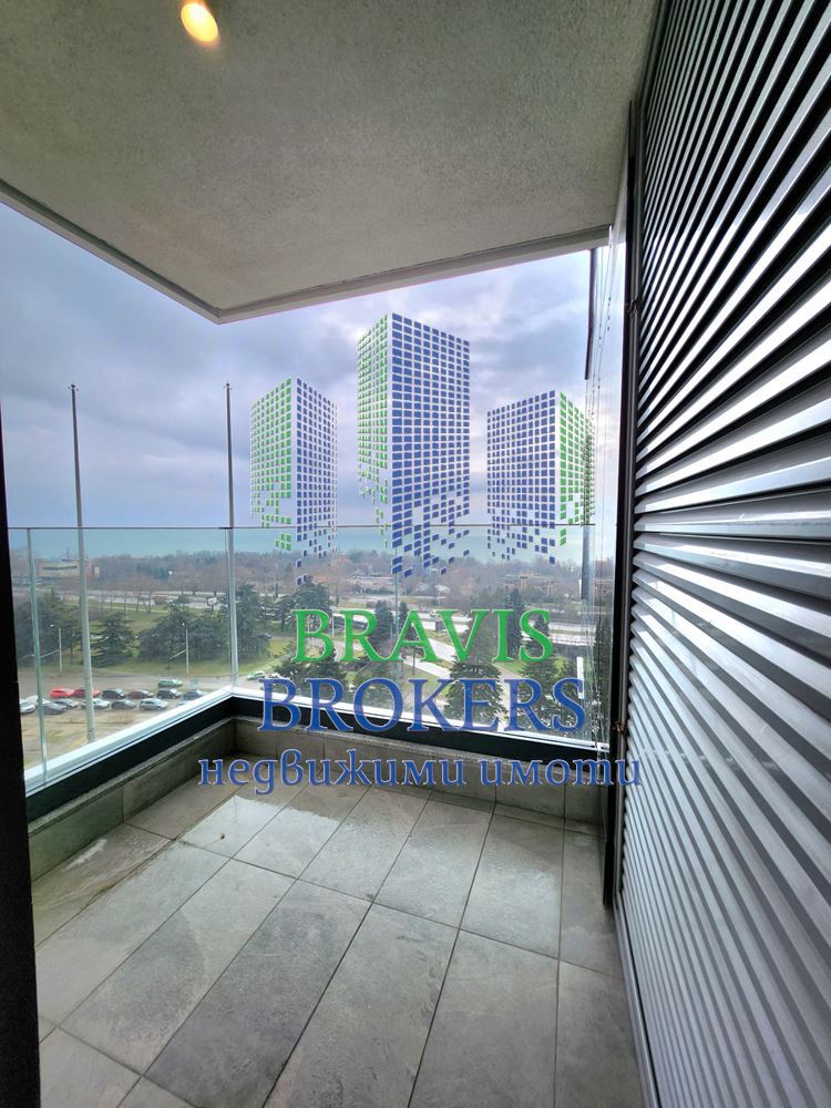 СГРАДА ЗНАМЕНАТА – ЛУКСОЗНО ОБЗАВЕДЕН ТРИСТАЕН АПАРТАМЕНТ ДО МОРСКАТА ГРАДИНА - НЕСКРИВАЕМА ПАНОРАМА КЪМ МОРЕТО - 0