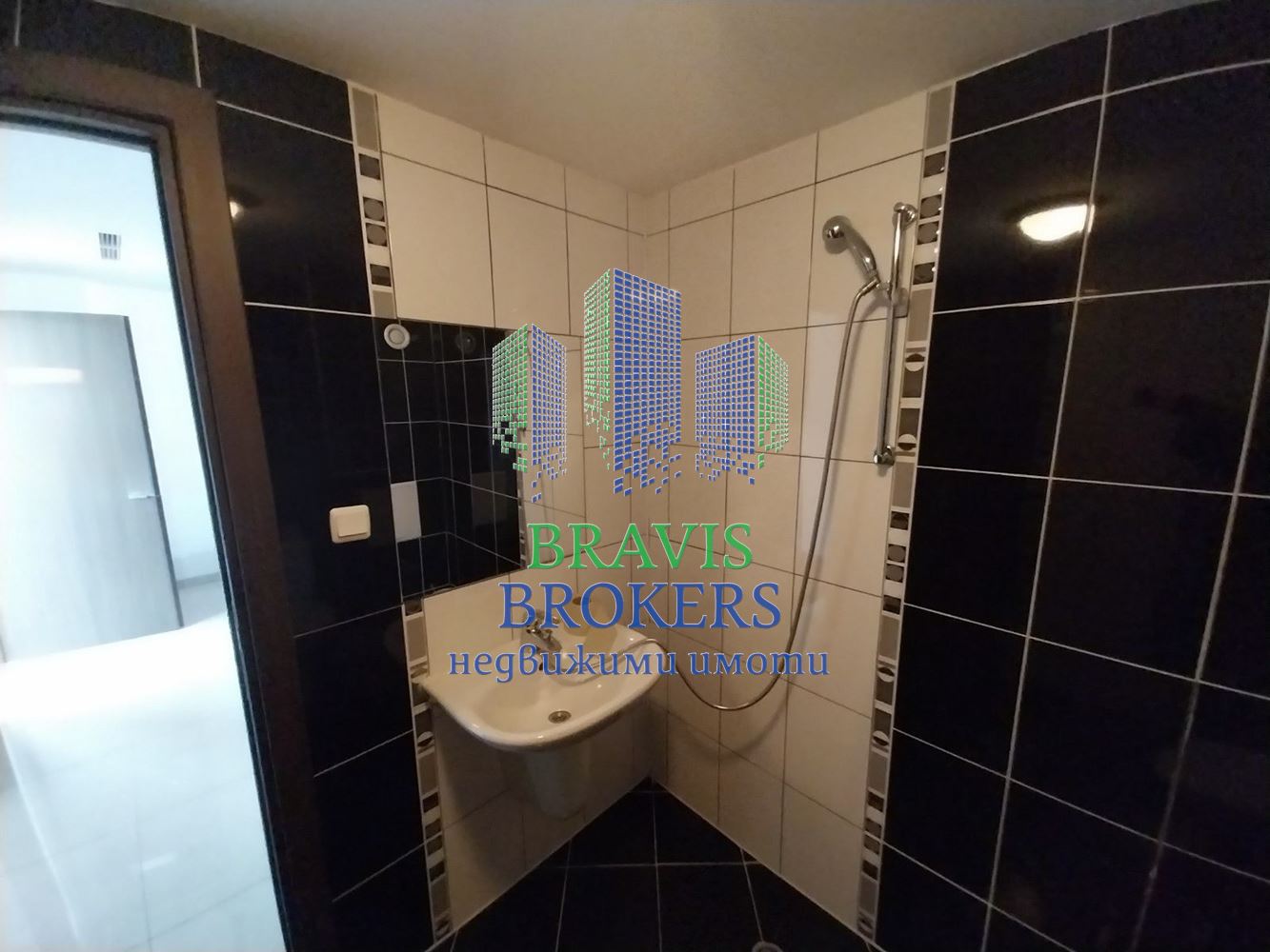 ВАРНА ПРИЛЕП - ПРОСТОРЕН ТРИСТАЕН АПАРТАМЕНТ 140кв.м С ПАНОРАМНА ТЕРАСА - ТОП ЛОКАЦИЯ - 0