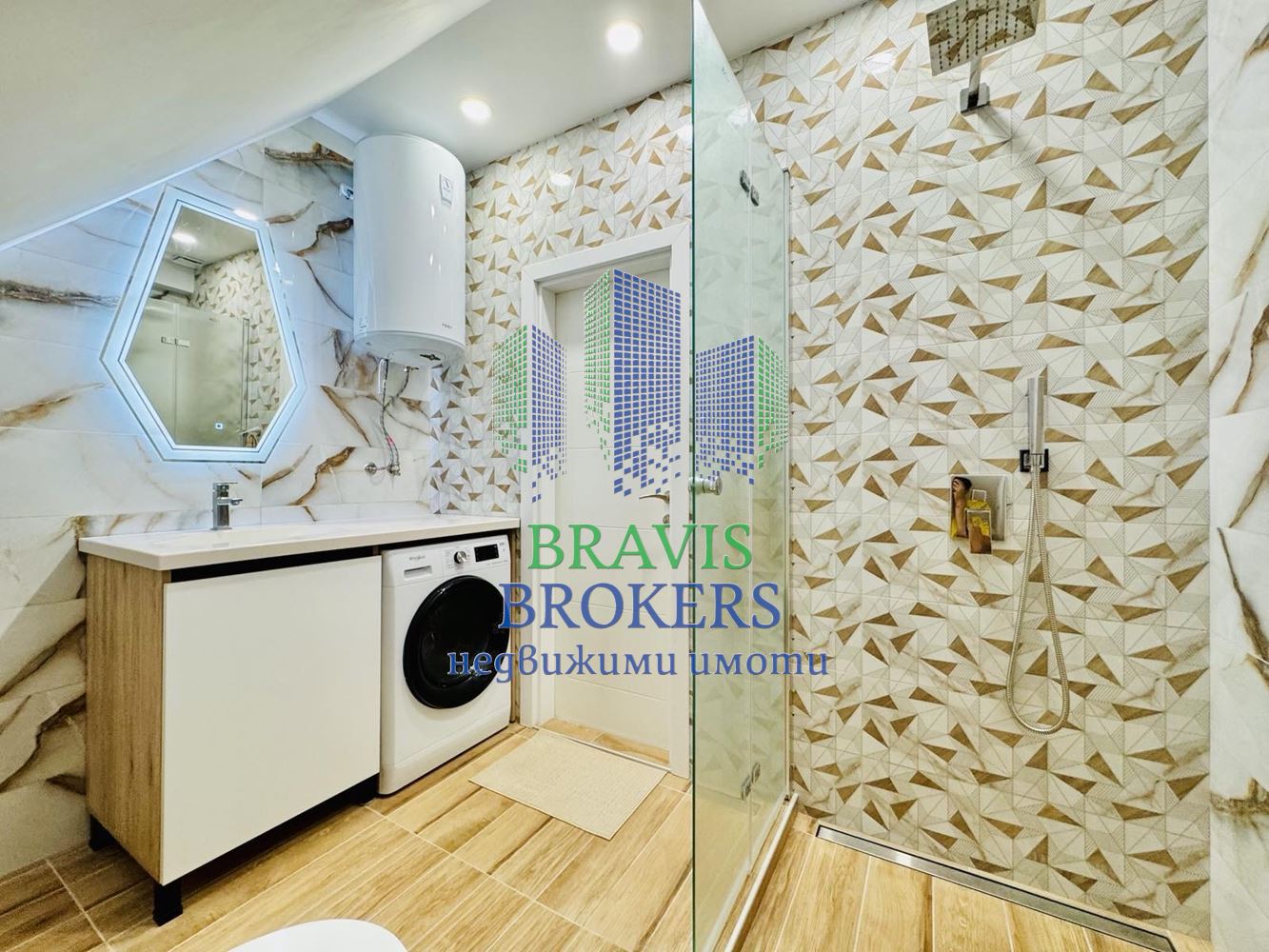 🏡 Отдава се под наем обзаведен ТРИСТАЕН апартамент | кв. Бриз, Варна 🌊 - 0