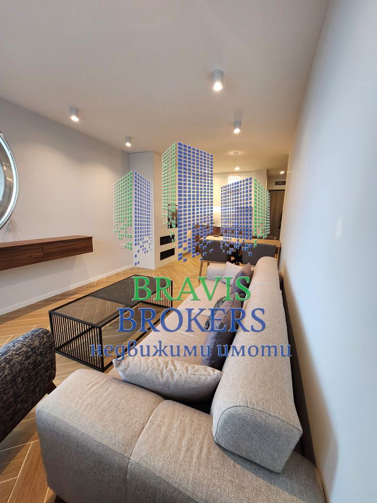 СГРАДА ЗНАМЕНАТА – ЛУКСОЗНО ОБЗАВЕДЕН ТРИСТАЕН АПАРТАМЕНТ ДО МОРСКАТА ГРАДИНА - НЕСКРИВАЕМА ПАНОРАМА КЪМ МОРЕТО - 0